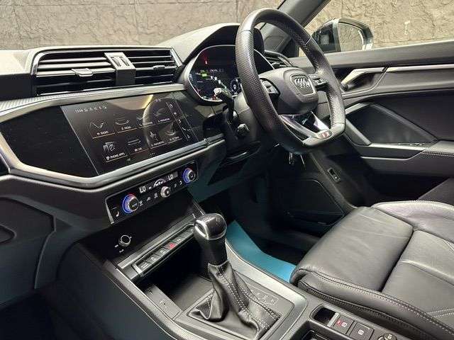 2023 AUDI Q3 2023 AUDI Q3