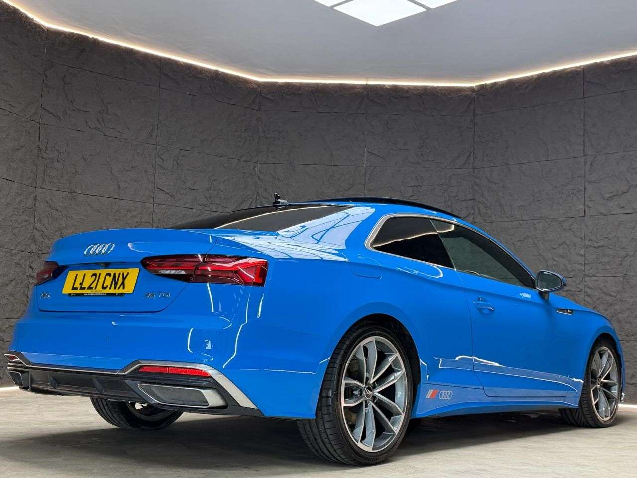2021 AUDI A5 2021 AUDI A5