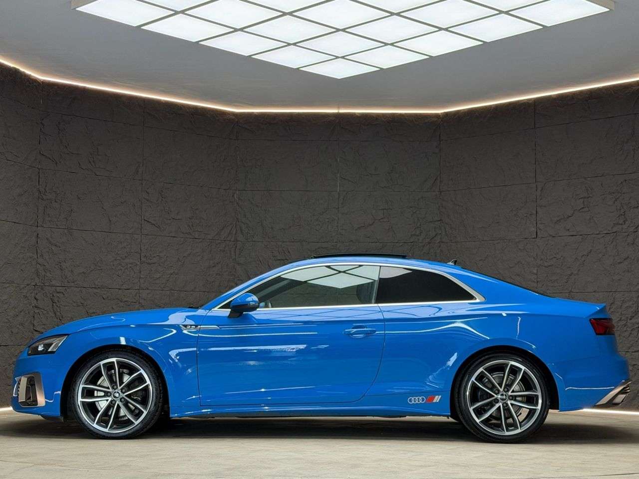 2021 AUDI A5 2021 AUDI A5