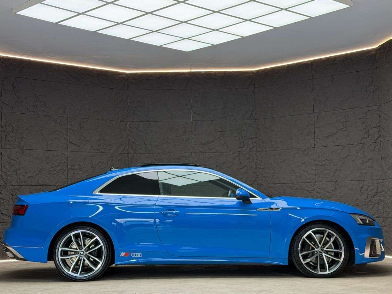 2021 AUDI A5 2021 AUDI A5