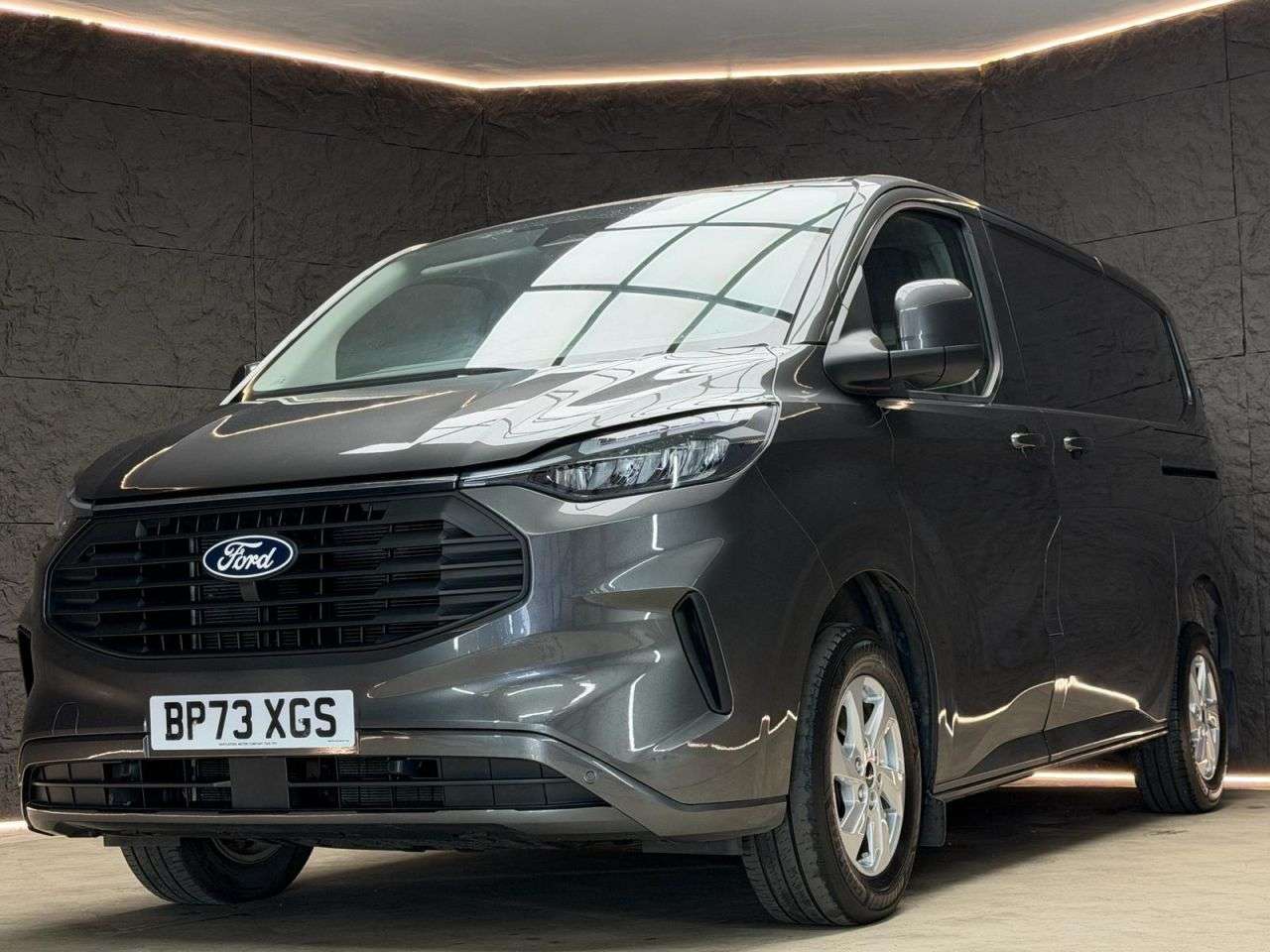 A 2023 FORD TRANSIT CUSTOM 2.0 300 EcoBlue Limited Panel Van 5dr Diesel Manual L1 H1 Euro 6 (s/s) (136 A 2023 FORD TRANSIT CUSTOM 2.0 300 EcoBlue Limited Panel Van 5dr Diesel Manual L1 H1 Euro 6 (s/s) (136