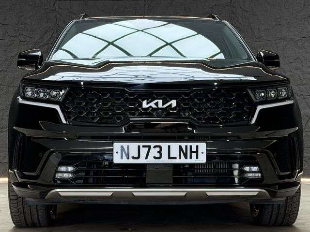 A 2023 KIA SORENTO 2.2 CRDi Edition SUV 5dr Diesel DCT AWD Euro 6 (s/s) (190 bhp) FSH, SUNROOF A 2023 KIA SORENTO 2.2 CRDi Edition SUV 5dr Diesel DCT AWD Euro 6 (s/s) (190 bhp) FSH, SUNROOF