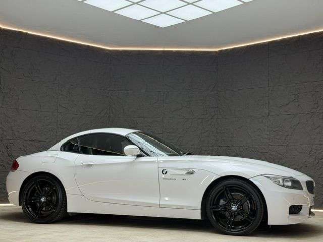 A 2015 BMW Z4 2.0 18i M Sport Convertible 2dr Petrol Manual sDrive Euro 6 (s/s) (156 ps) A 2015 BMW Z4 2.0 18i M Sport Convertible 2dr Petrol Manual sDrive Euro 6 (s/s) (156 ps)