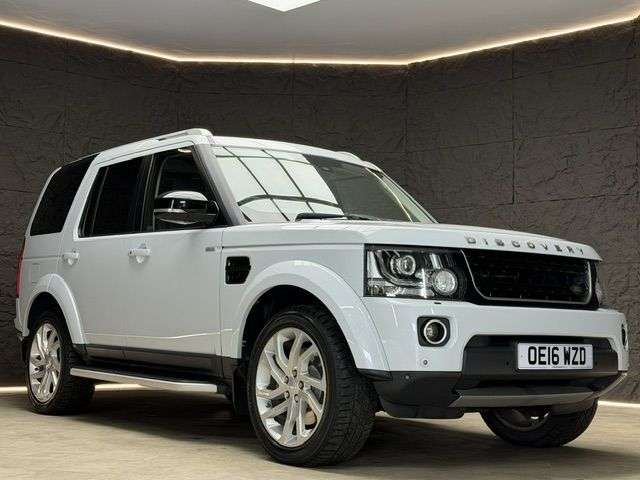 A 2016 LAND ROVER DISCOVERY 4 3.0 SD V6 Landmark SUV 5dr Diesel Auto 4WD Euro 6 (s/s) (256 bhp) SUNROOF, A 2016 LAND ROVER DISCOVERY 4 3.0 SD V6 Landmark SUV 5dr Diesel Auto 4WD Euro 6 (s/s) (256 bhp) SUNROOF,