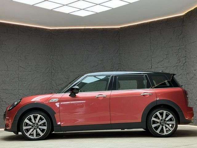 2019 MINI CLUBMAN 2019 MINI CLUBMAN