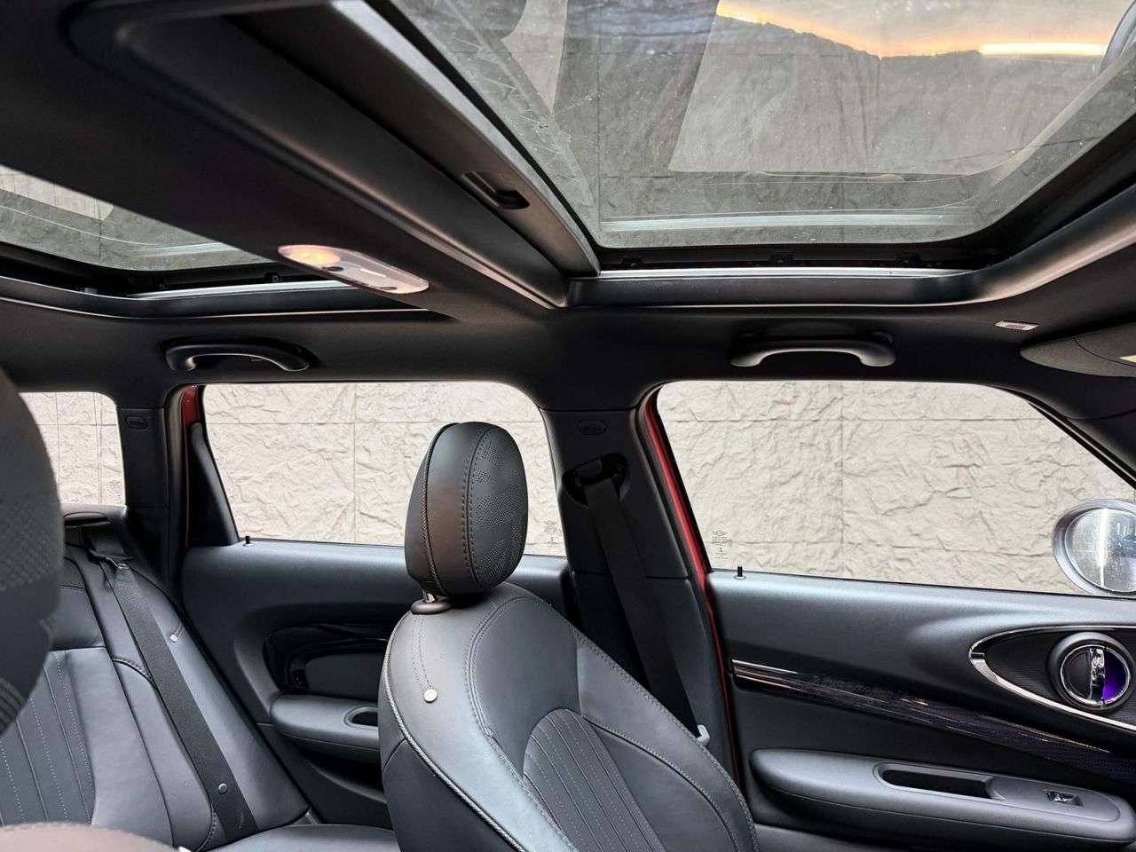 A 2019 MINI CLUBMAN 2.0 Cooper S Exclusive Estate 6dr Petrol Steptronic Euro 6 (s/s) (192 ps) S A 2019 MINI CLUBMAN 2.0 Cooper S Exclusive Estate 6dr Petrol Steptronic Euro 6 (s/s) (192 ps) S