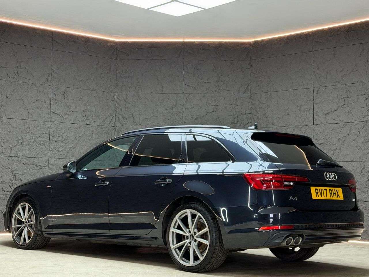 2017 AUDI A4 2017 AUDI A4