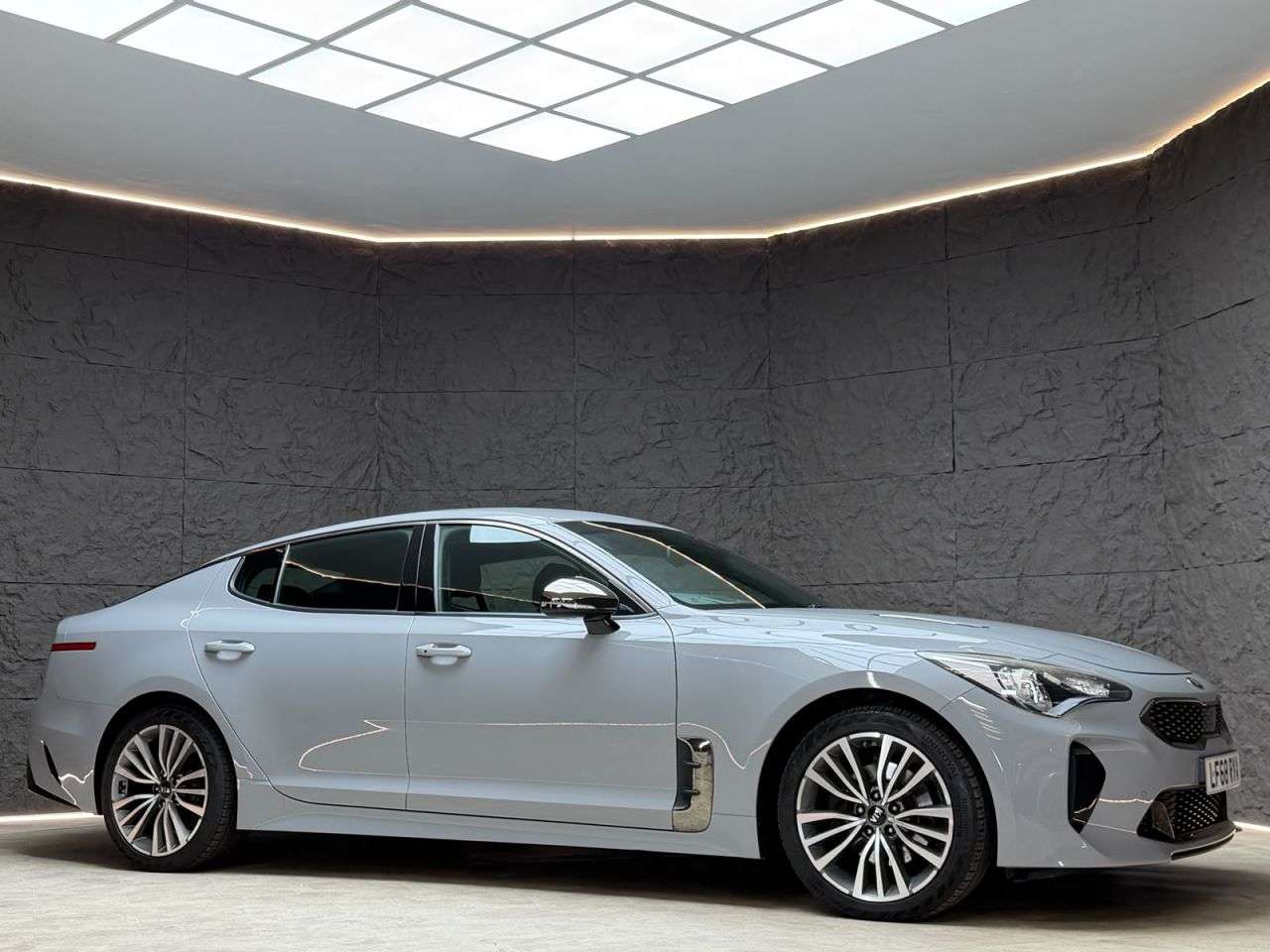 2018 KIA STINGER 2018 KIA STINGER