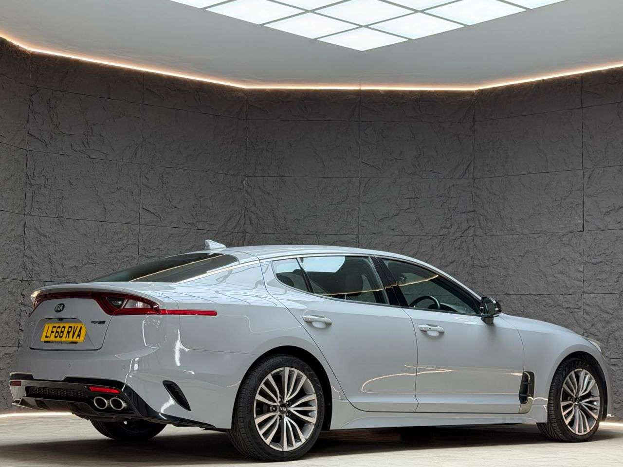 2018 KIA STINGER 2018 KIA STINGER