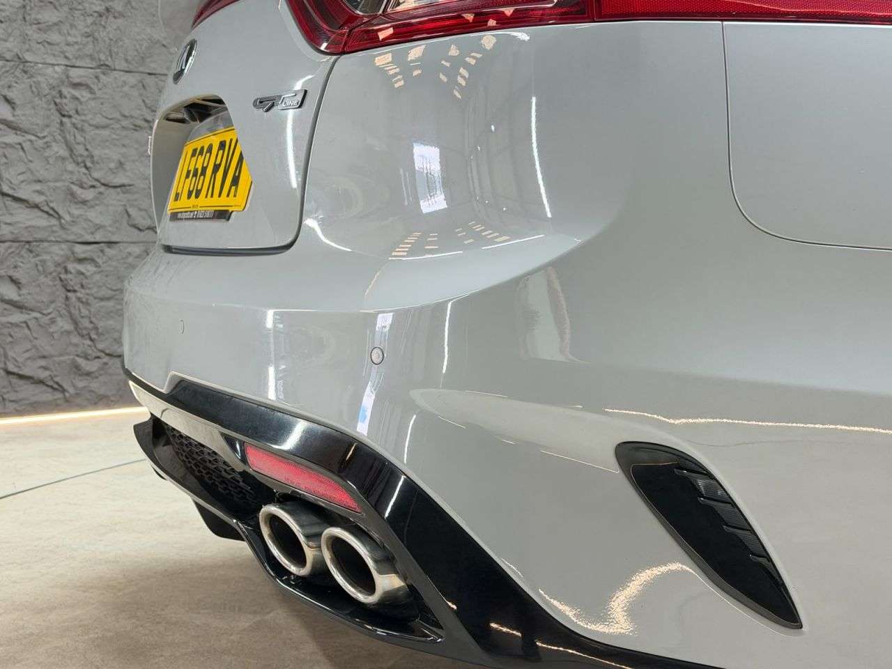 2018 KIA STINGER 2018 KIA STINGER