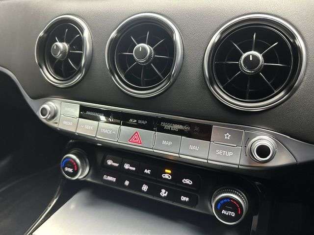 2018 KIA STINGER 2018 KIA STINGER