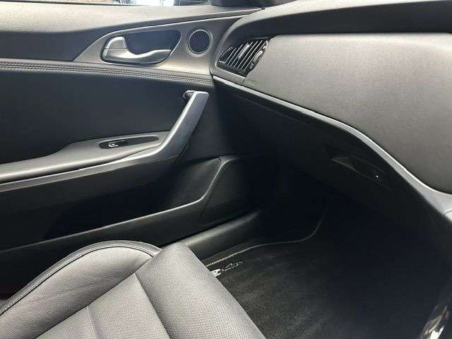 2018 KIA STINGER 2018 KIA STINGER