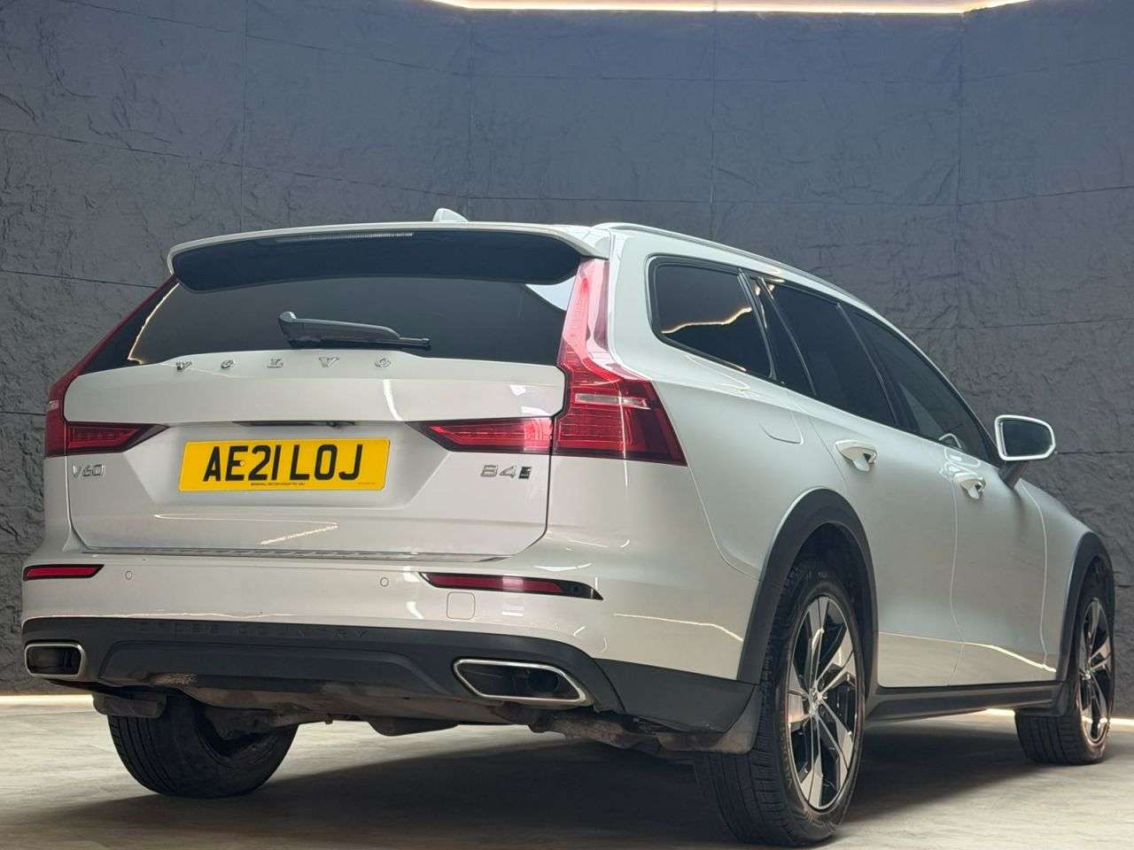 2021 VOLVO V60 CROSS COUNTRY 2021 VOLVO V60 CROSS COUNTRY