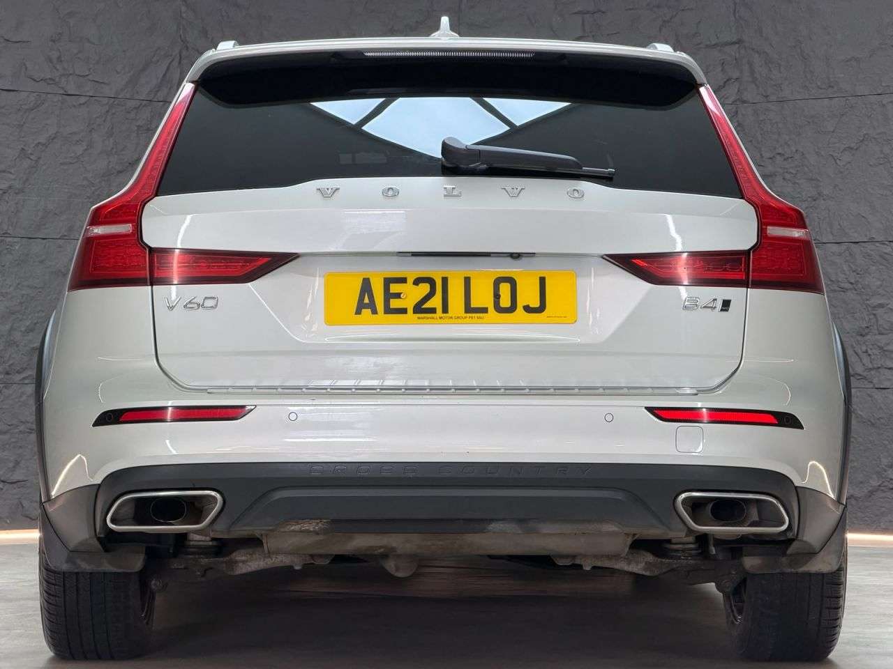 2021 VOLVO V60 CROSS COUNTRY 2021 VOLVO V60 CROSS COUNTRY