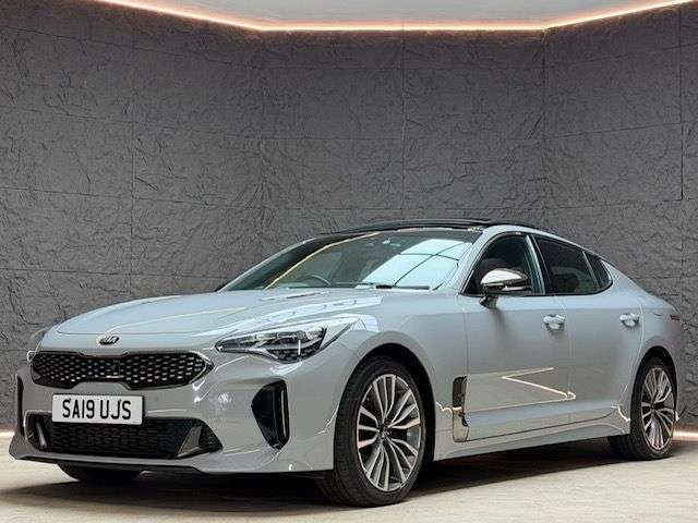 A 2019 KIA STINGER 2.2 CRDi GT-Line S Gran Turismo 5dr Diesel Auto Euro 6 (s/s) (197 bhp) SUNR A 2019 KIA STINGER 2.2 CRDi GT-Line S Gran Turismo 5dr Diesel Auto Euro 6 (s/s) (197 bhp) SUNR