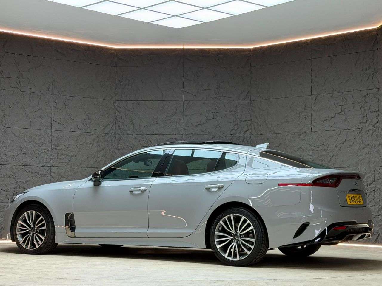 2019 KIA STINGER 2019 KIA STINGER