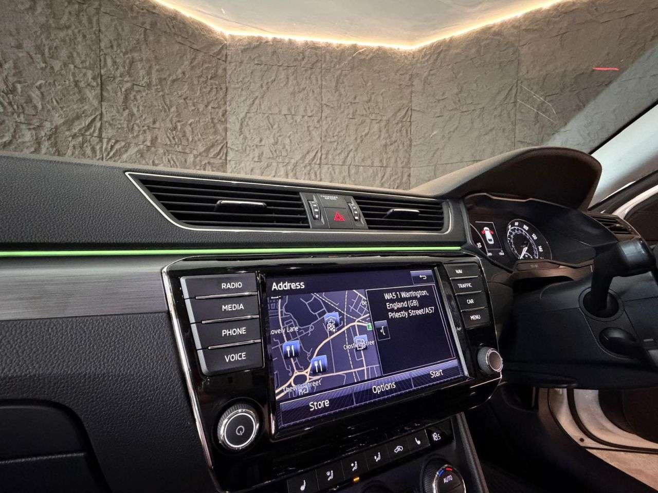 2016 SKODA SUPERB 2016 SKODA SUPERB