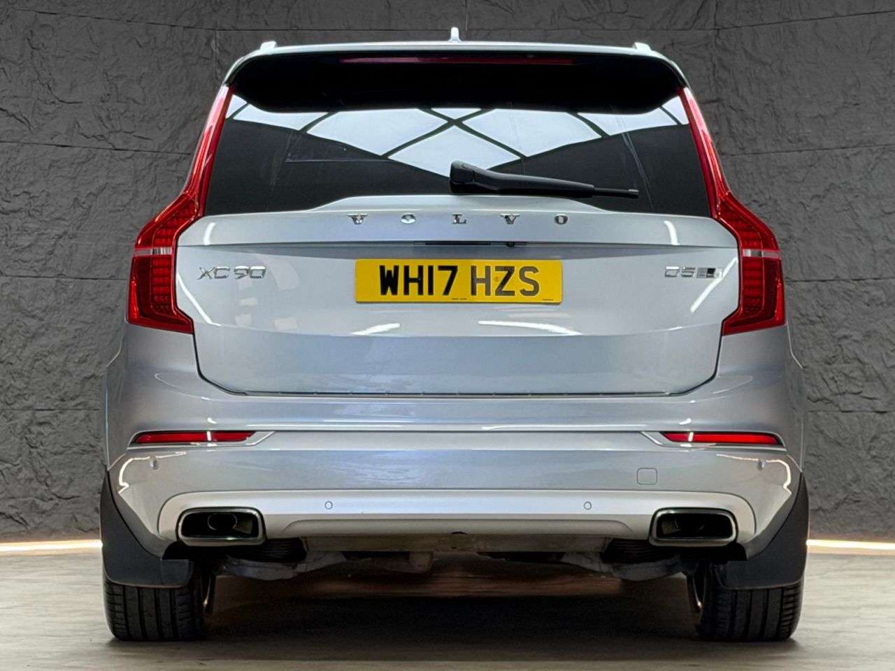 2017 VOLVO XC90 2017 VOLVO XC90