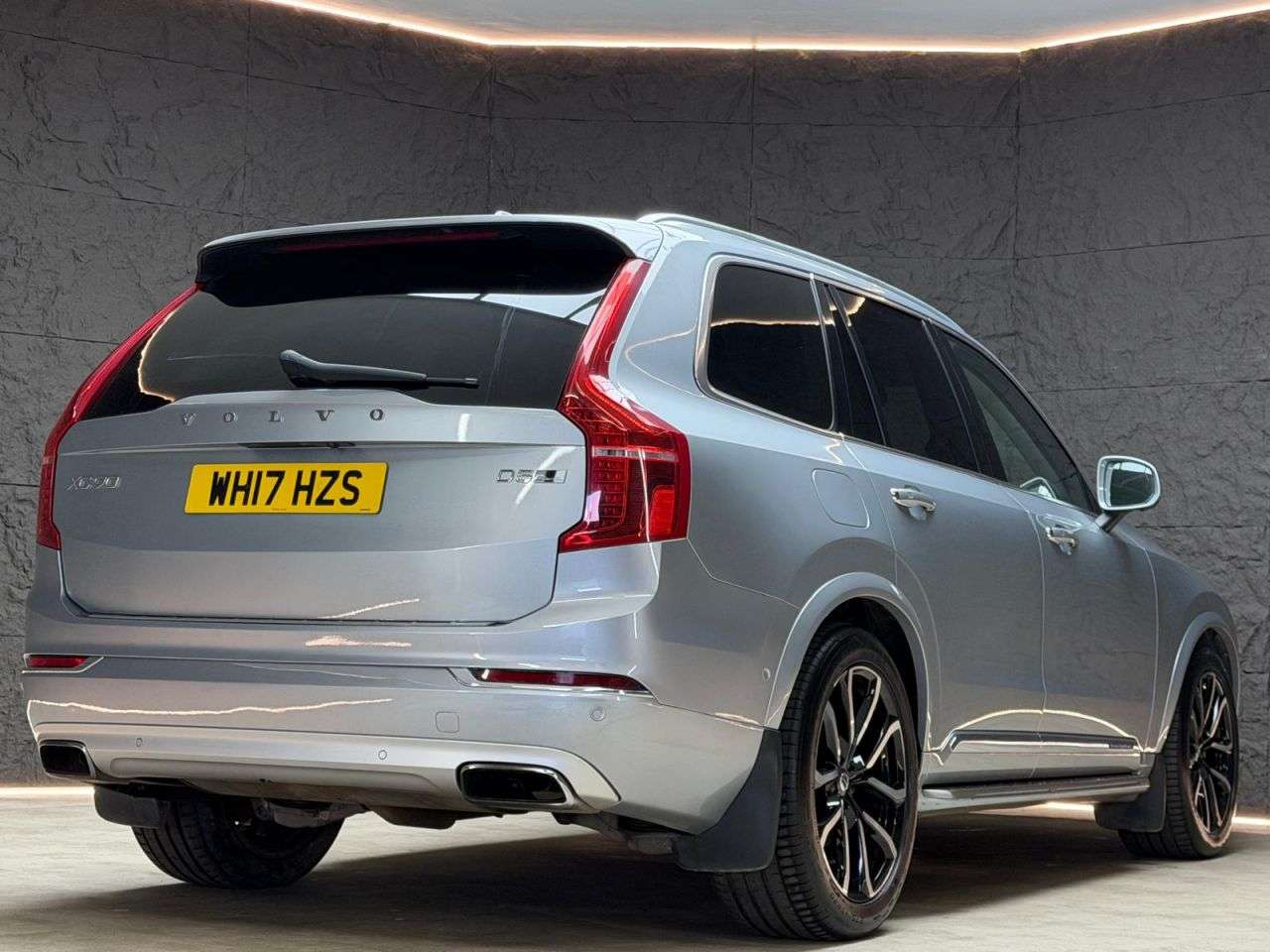 2017 VOLVO XC90 2017 VOLVO XC90