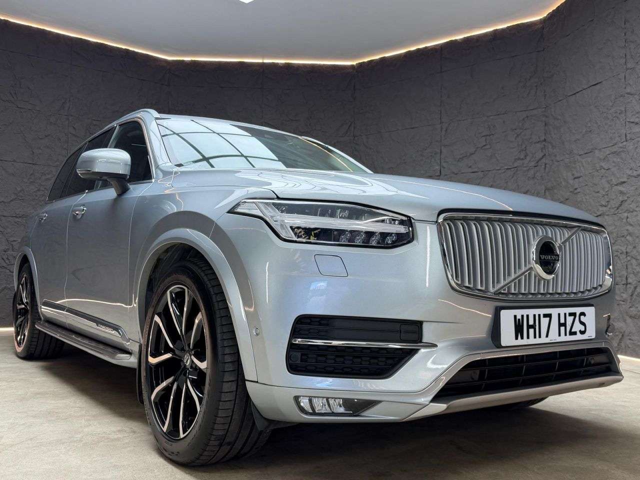 2017 VOLVO XC90 2017 VOLVO XC90
