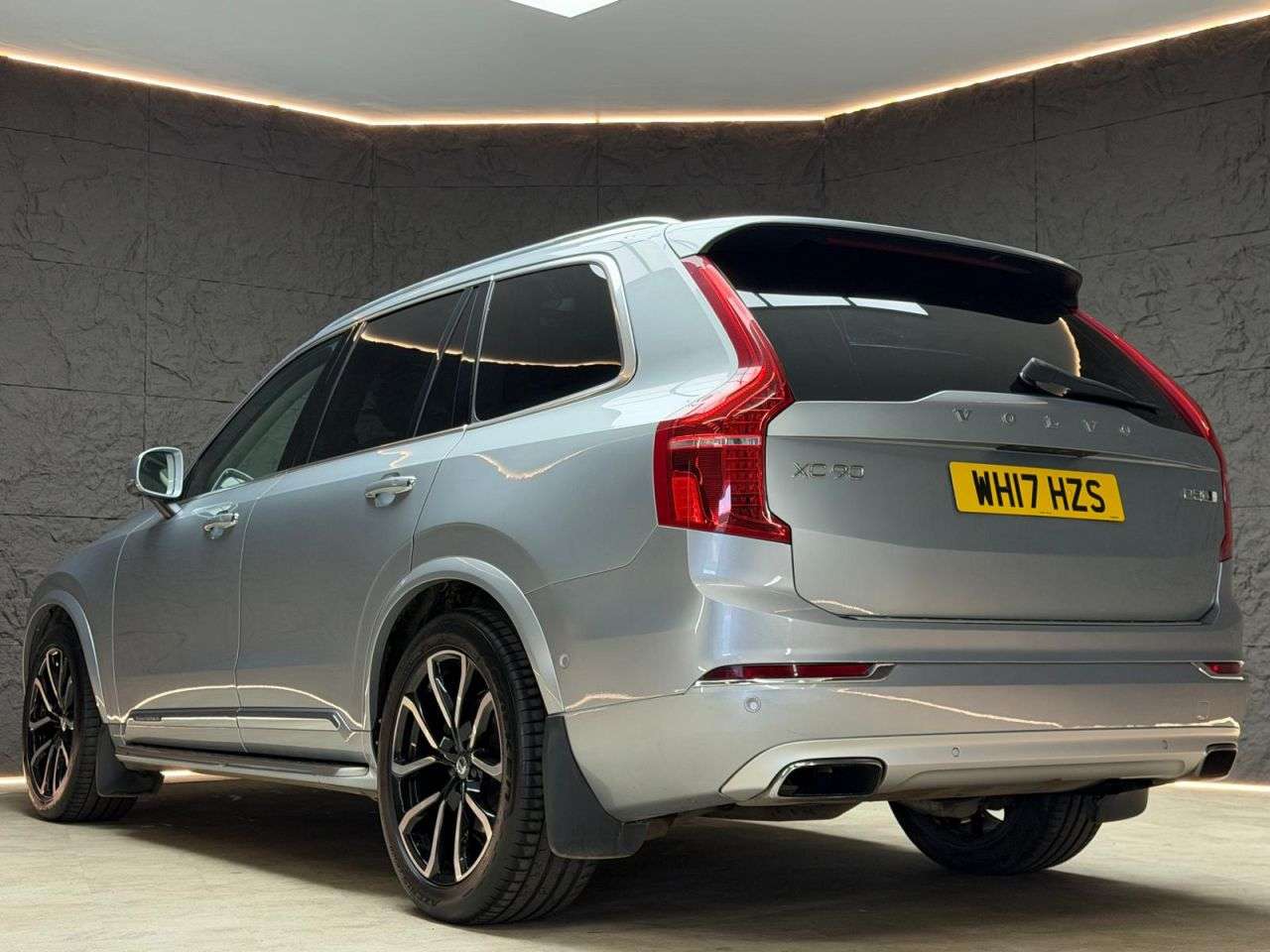 2017 VOLVO XC90 2017 VOLVO XC90