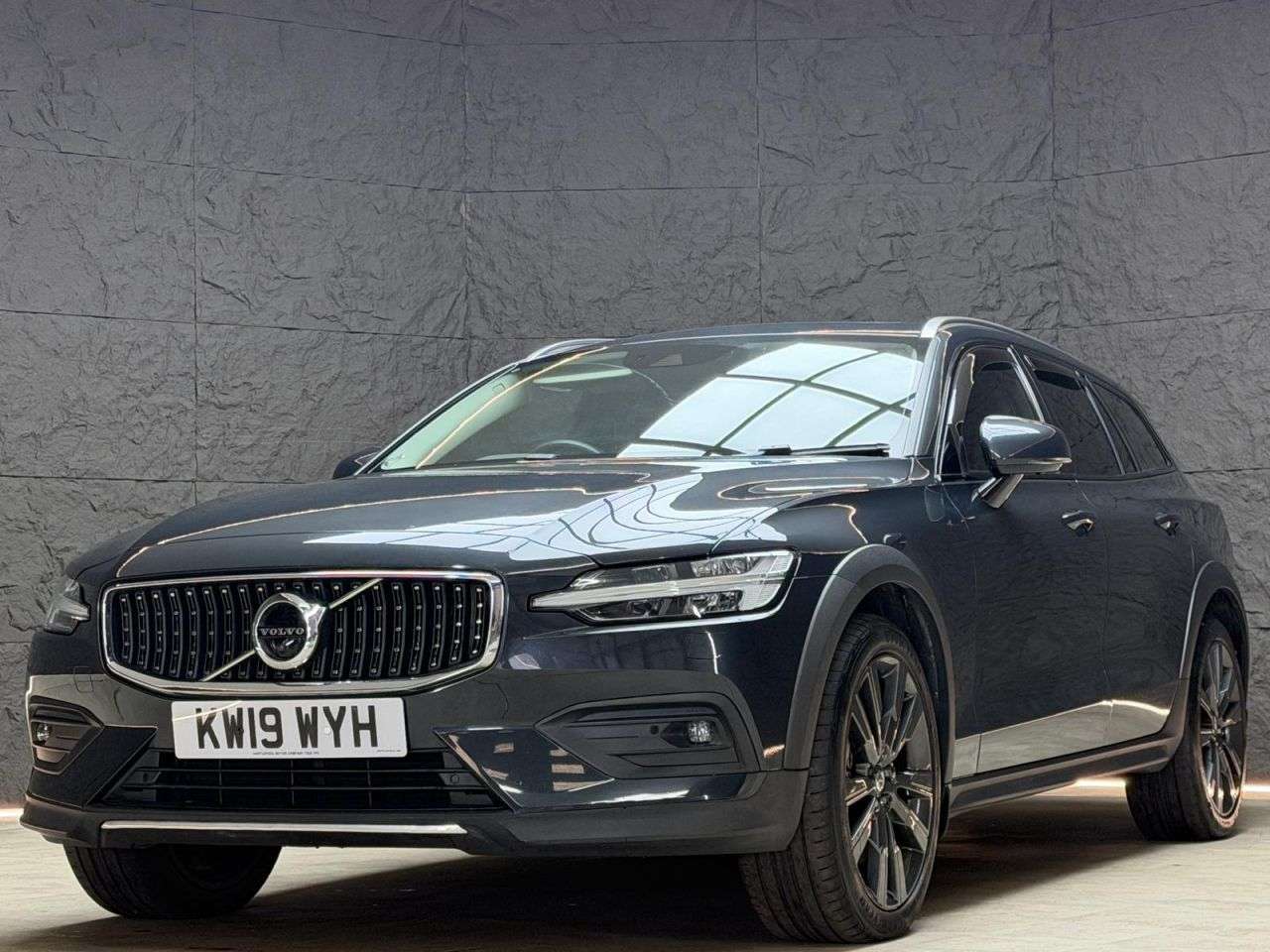 2019 VOLVO V60 CROSS COUNTRY 2019 VOLVO V60 CROSS COUNTRY