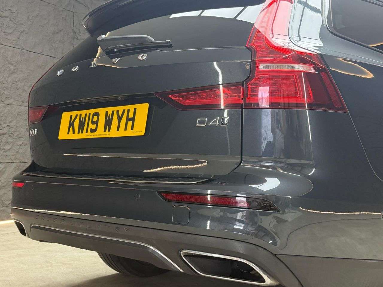 2019 VOLVO V60 CROSS COUNTRY 2019 VOLVO V60 CROSS COUNTRY