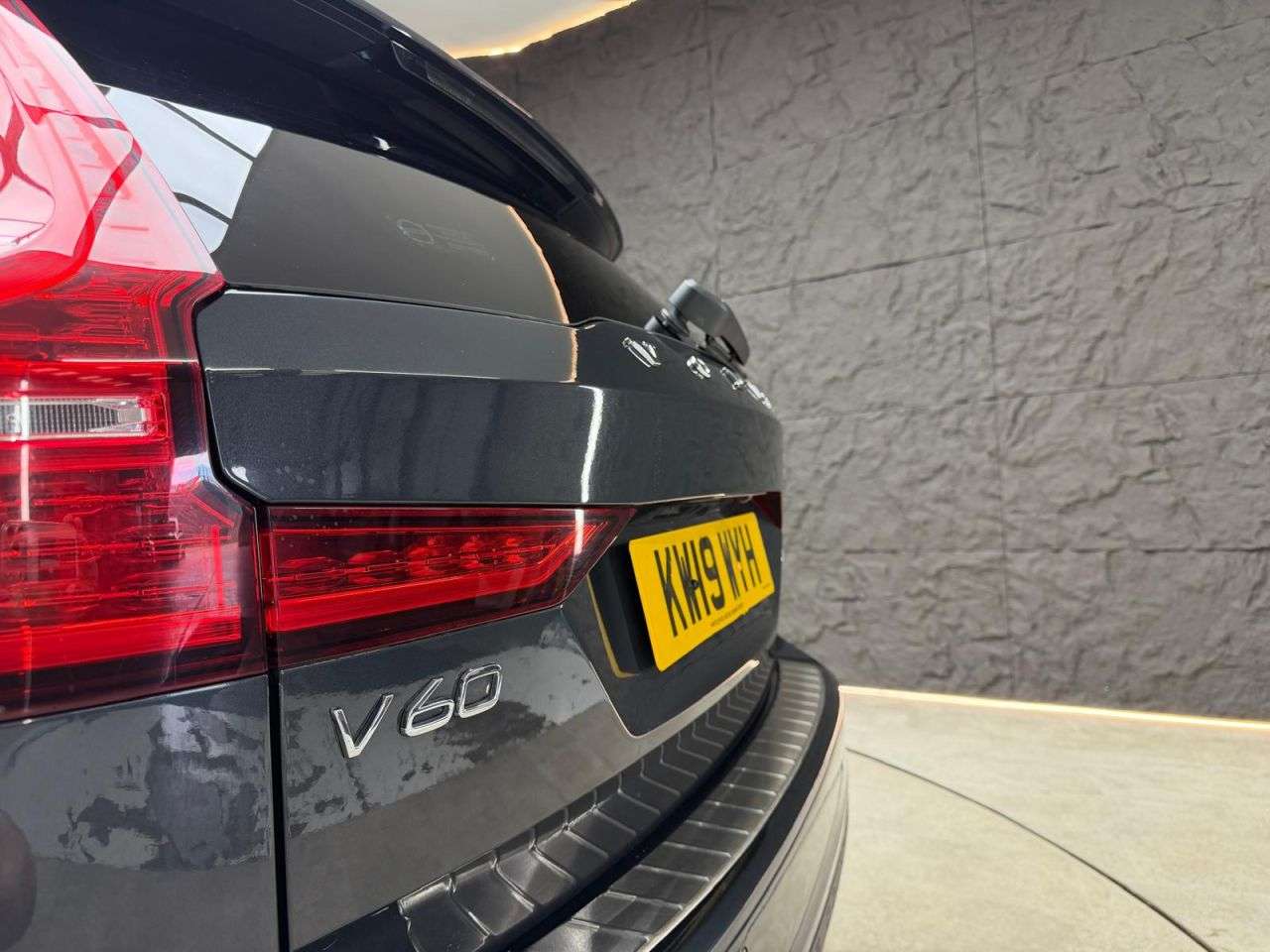 2019 VOLVO V60 CROSS COUNTRY 2019 VOLVO V60 CROSS COUNTRY