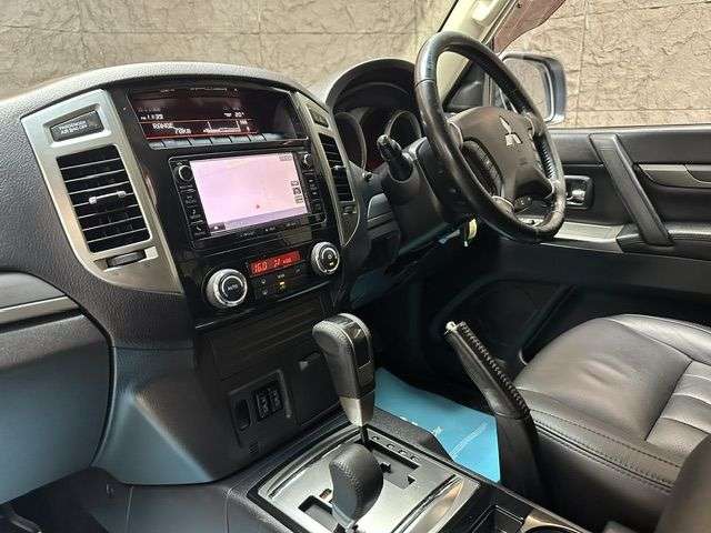 2018 MITSUBISHI SHOGUN 2018 MITSUBISHI SHOGUN