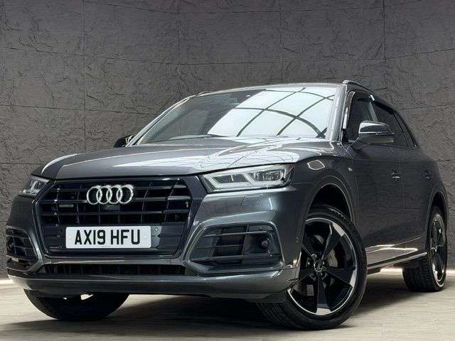 A 2019 AUDI Q5 2.0 TDI 40 Black Edition SUV 5dr Diesel S Tronic quattro Euro 6 (s/s) (190 A 2019 AUDI Q5 2.0 TDI 40 Black Edition SUV 5dr Diesel S Tronic quattro Euro 6 (s/s) (190