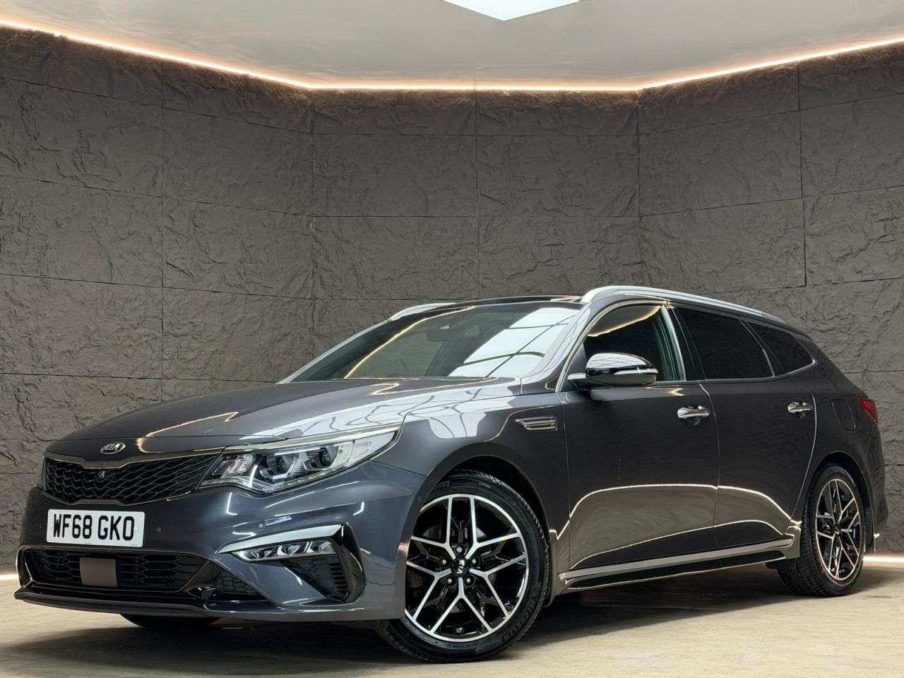 A 2018 KIA OPTIMA 1.6 CRDi GT-Line S Sportswagon 5dr Diesel DCT Euro 6 (s/s) (134 bhp) A 2018 KIA OPTIMA 1.6 CRDi GT-Line S Sportswagon 5dr Diesel DCT Euro 6 (s/s) (134 bhp)