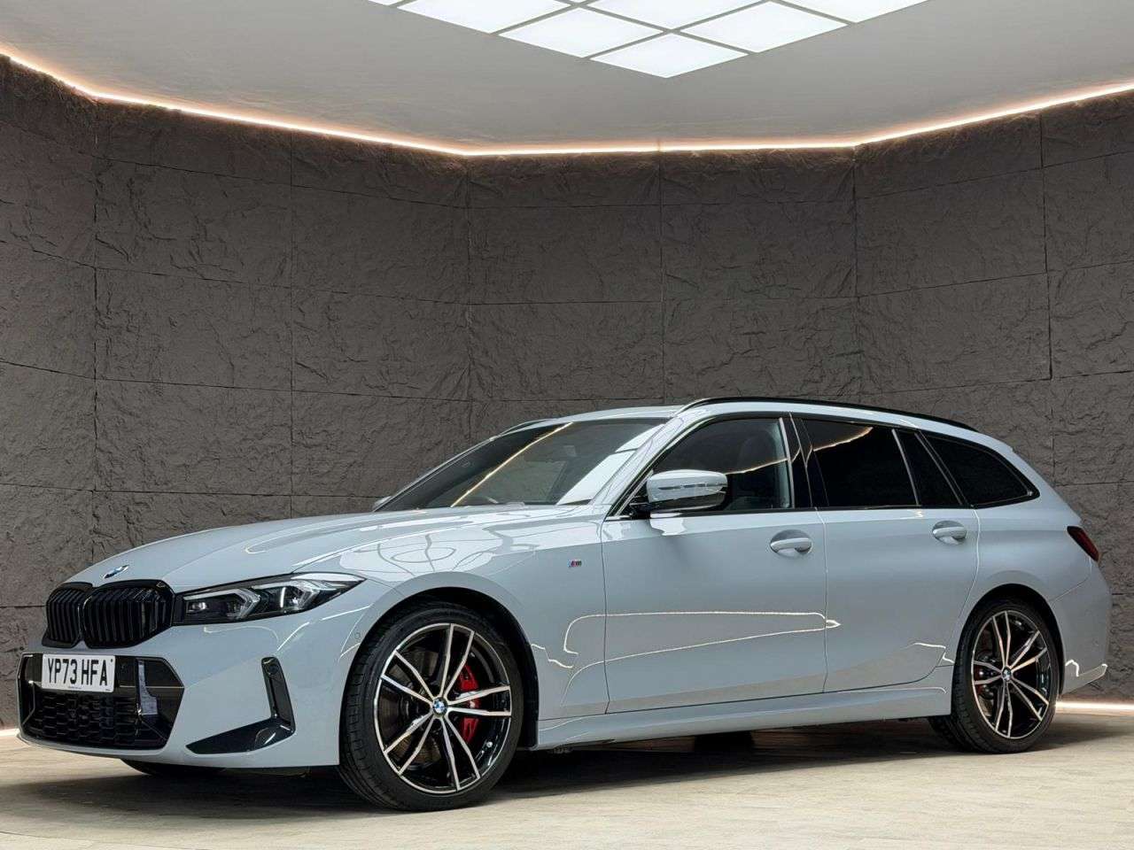 A 2023 BMW 3 SERIES 2.0 320d MHT M Sport Touring 5dr Diesel Hybrid Auto Euro 6 (s/s) (190 ps) S A 2023 BMW 3 SERIES 2.0 320d MHT M Sport Touring 5dr Diesel Hybrid Auto Euro 6 (s/s) (190 ps) S