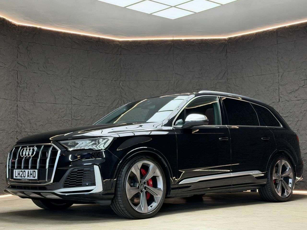 A 2020 AUDI SQ7 4.0 TDI V8 SUV 5dr Diesel Tiptronic quattro Euro 6 (s/s) (435 ps) SUNROOF, A 2020 AUDI SQ7 4.0 TDI V8 SUV 5dr Diesel Tiptronic quattro Euro 6 (s/s) (435 ps) SUNROOF,