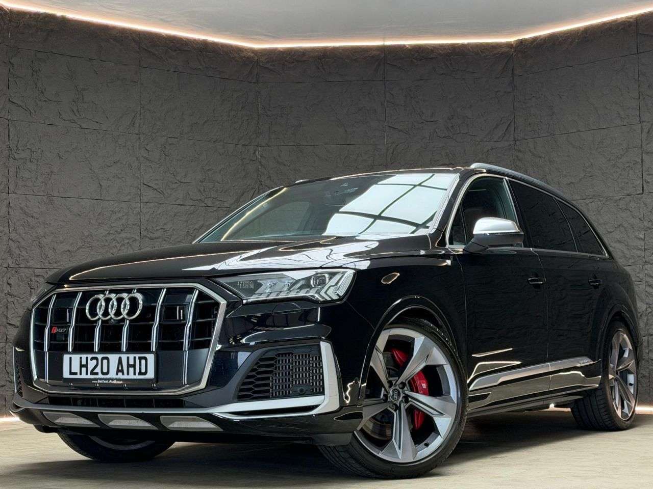 A 2020 AUDI SQ7 4.0 TDI V8 SUV 5dr Diesel Tiptronic quattro Euro 6 (s/s) (435 ps) SUNROOF, A 2020 AUDI SQ7 4.0 TDI V8 SUV 5dr Diesel Tiptronic quattro Euro 6 (s/s) (435 ps) SUNROOF,