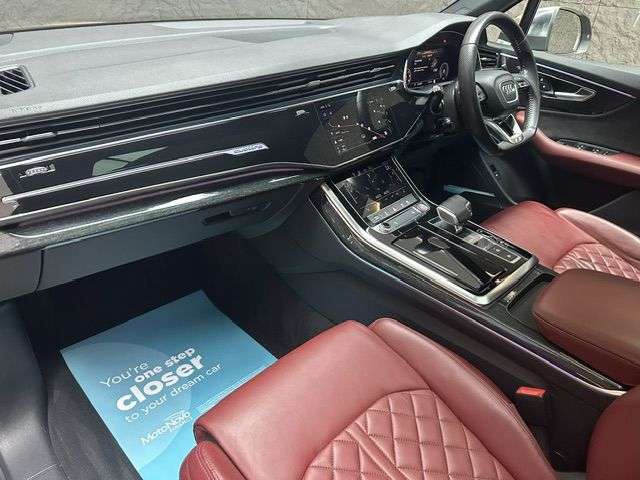 2020 AUDI SQ7 2020 AUDI SQ7