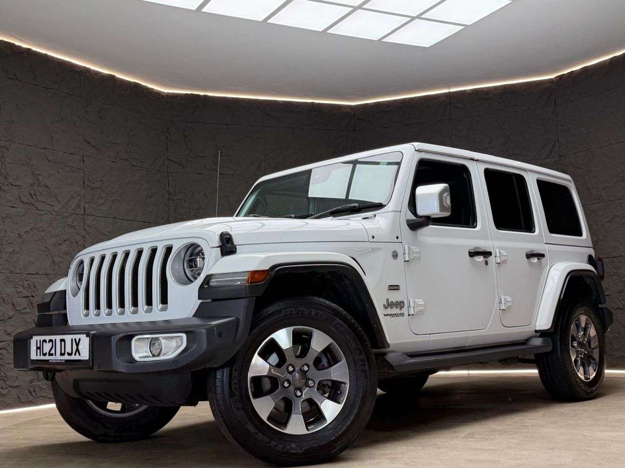 A 2021 JEEP WRANGLER 2.0 GME Overland SUV 4dr Petrol Auto 4WD Euro 6 (s/s) (272 ps) FSH, REAR CA A 2021 JEEP WRANGLER 2.0 GME Overland SUV 4dr Petrol Auto 4WD Euro 6 (s/s) (272 ps) FSH, REAR CA