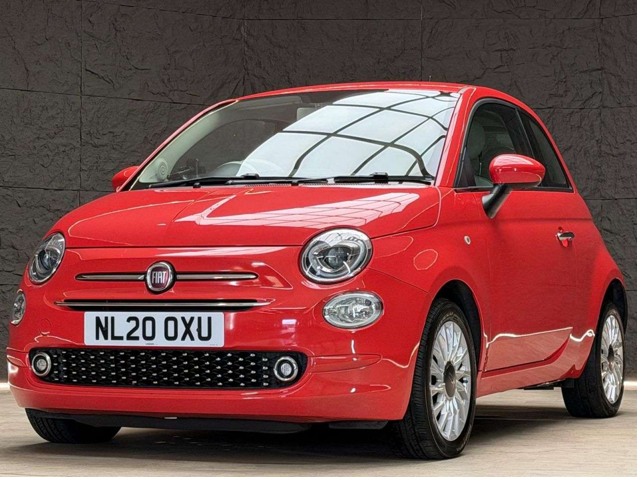 A 2020 FIAT 500 1.2 Lounge Hatchback 3dr Petrol Manual Euro 6 (s/s) (69 bhp) * GREAT BEGINN A 2020 FIAT 500 1.2 Lounge Hatchback 3dr Petrol Manual Euro 6 (s/s) (69 bhp) * GREAT BEGINN