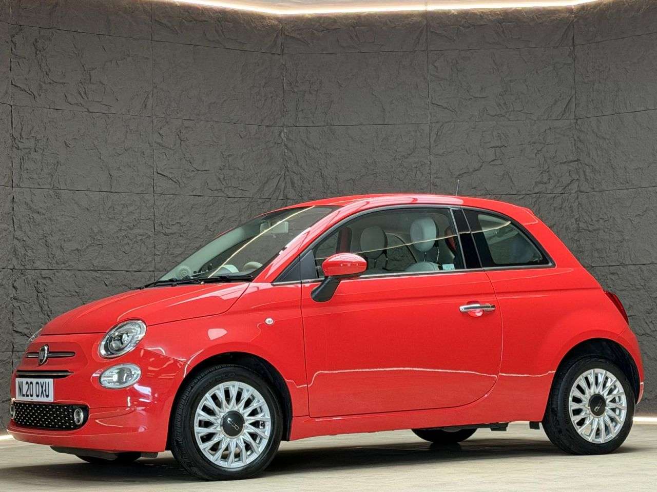 A 2020 FIAT 500 1.2 Lounge Hatchback 3dr Petrol Manual Euro 6 (s/s) (69 bhp) * GREAT BEGINN A 2020 FIAT 500 1.2 Lounge Hatchback 3dr Petrol Manual Euro 6 (s/s) (69 bhp) * GREAT BEGINN