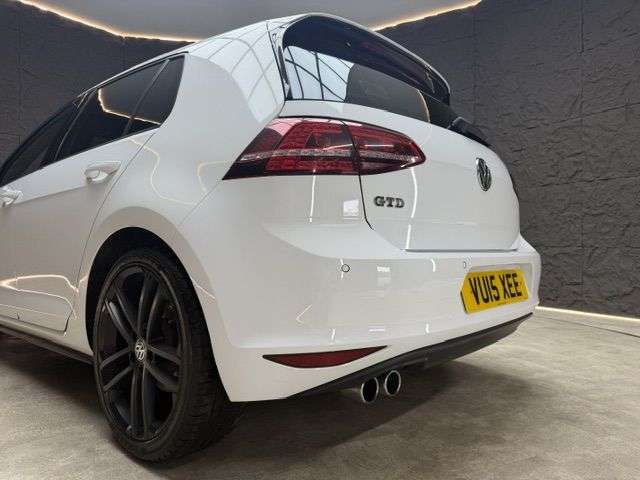 2015 VOLKSWAGEN GOLF 2015 VOLKSWAGEN GOLF
