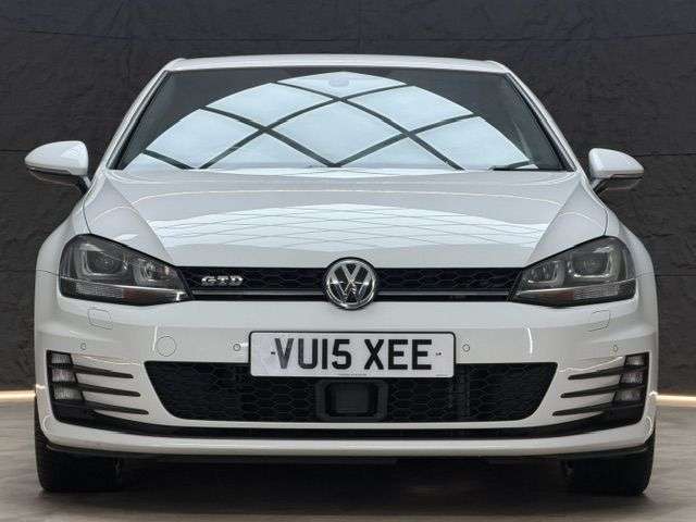 A 2015 VOLKSWAGEN GOLF 2.0 TDI BlueMotion Tech GTD Hatchback 5dr Diesel Manual Euro 6 (s/s) (184 p A 2015 VOLKSWAGEN GOLF 2.0 TDI BlueMotion Tech GTD Hatchback 5dr Diesel Manual Euro 6 (s/s) (184 p