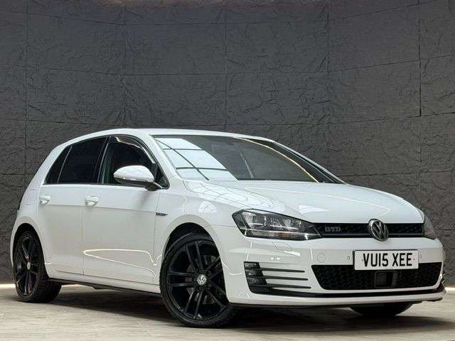 A 2015 VOLKSWAGEN GOLF 2.0 TDI BlueMotion Tech GTD Hatchback 5dr Diesel Manual Euro 6 (s/s) (184 p A 2015 VOLKSWAGEN GOLF 2.0 TDI BlueMotion Tech GTD Hatchback 5dr Diesel Manual Euro 6 (s/s) (184 p