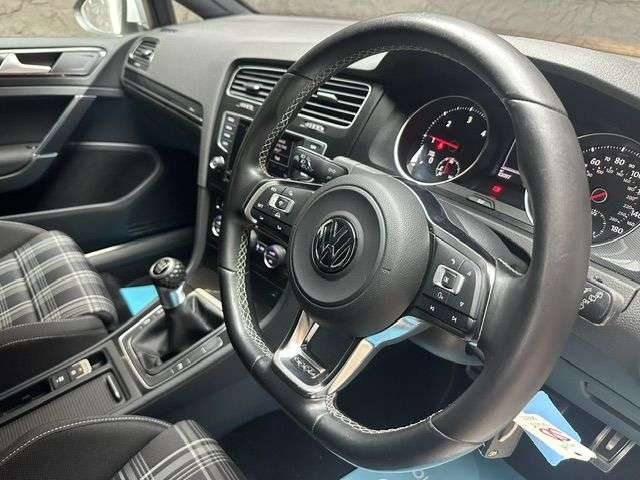 2015 VOLKSWAGEN GOLF 2015 VOLKSWAGEN GOLF