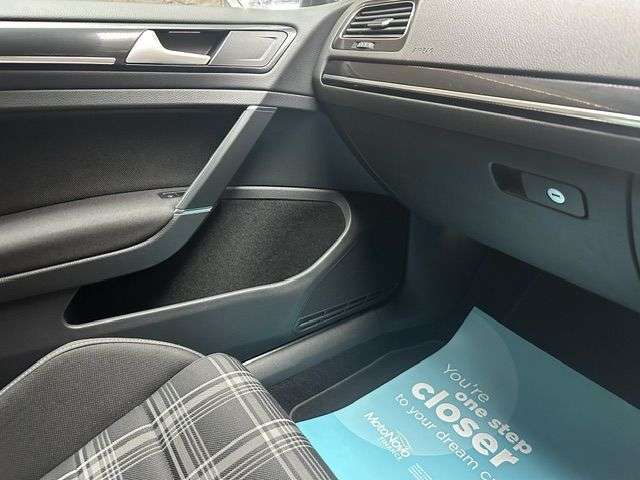 2015 VOLKSWAGEN GOLF 2015 VOLKSWAGEN GOLF