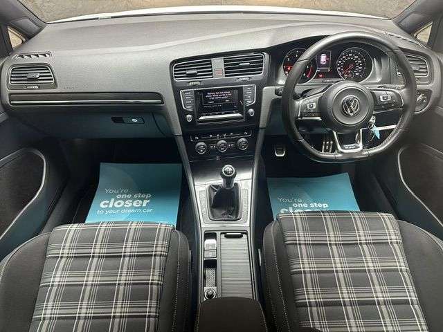 2015 VOLKSWAGEN GOLF 2015 VOLKSWAGEN GOLF