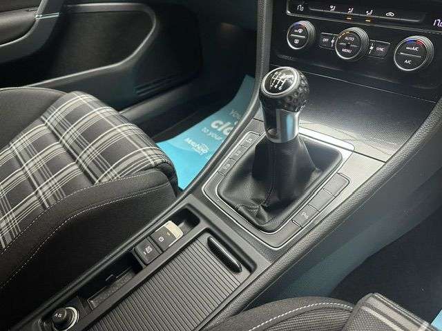 2015 VOLKSWAGEN GOLF 2015 VOLKSWAGEN GOLF