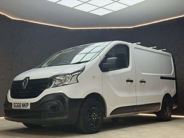 A 2018 RENAULT TRAFIC 1.6 dCi 27 Business Panel Van 5dr Diesel Manual SWB Standard Roof Euro 6 (1 A 2018 RENAULT TRAFIC 1.6 dCi 27 Business Panel Van 5dr Diesel Manual SWB Standard Roof Euro 6 (1
