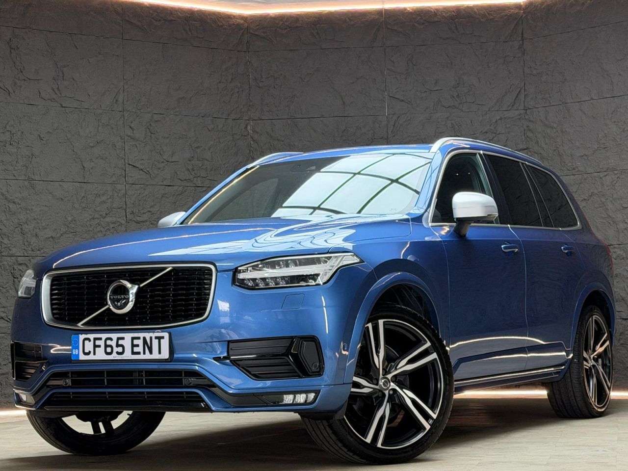A 2016 VOLVO XC90 2.0 D5 R-Design SUV 5dr Diesel Geartronic 4WD Euro 6 (s/s) (225 ps) XENIUM A 2016 VOLVO XC90 2.0 D5 R-Design SUV 5dr Diesel Geartronic 4WD Euro 6 (s/s) (225 ps) XENIUM