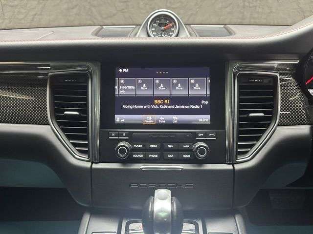 2016 PORSCHE MACAN 2016 PORSCHE MACAN