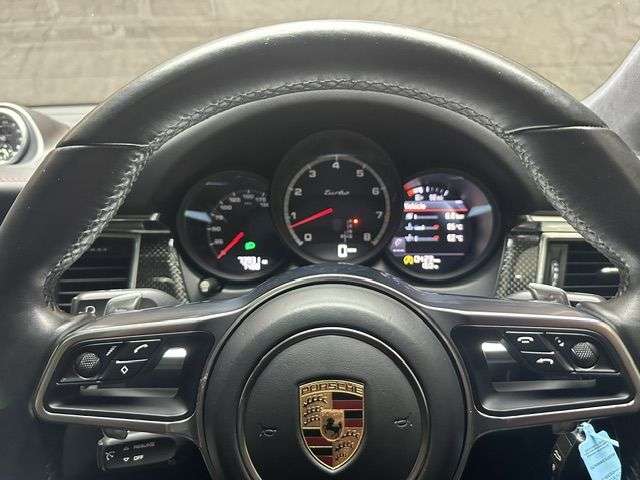 2016 PORSCHE MACAN 2016 PORSCHE MACAN