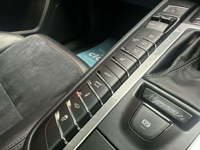 2016 PORSCHE MACAN 2016 PORSCHE MACAN